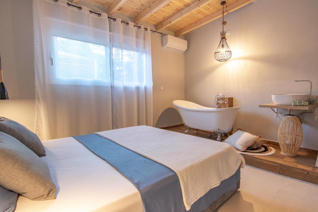 Georgianna'S Suite With Private Pool , 'Blank Suite' Charokopio Exteriér fotografie